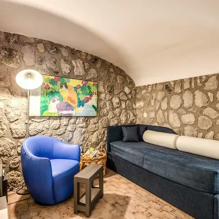 La Casa Piccola Villa *