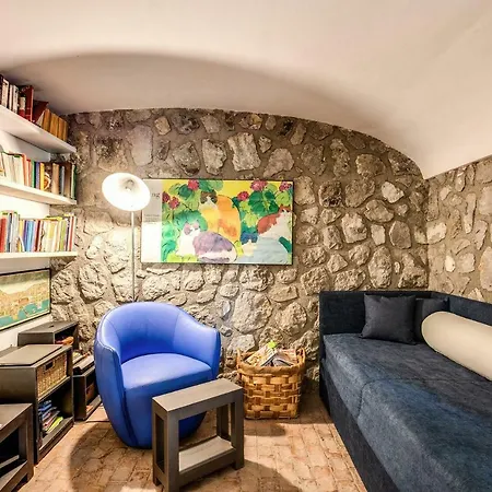 La Casa Piccola